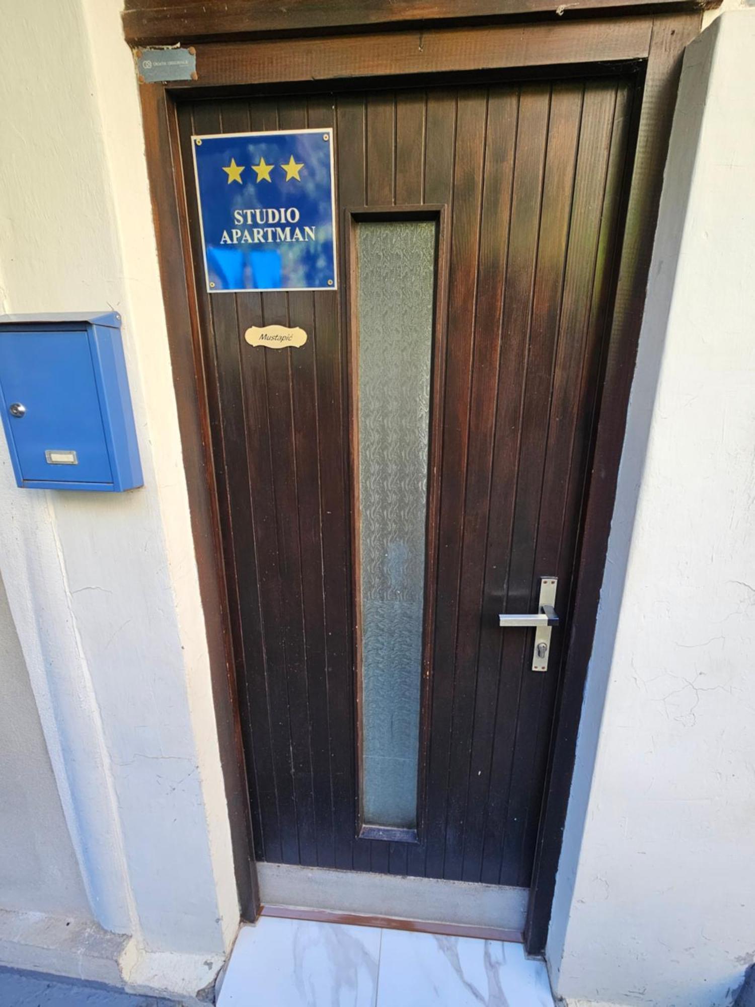 Appartement Morska Postelja - Sea Bed à Omiš Extérieur photo