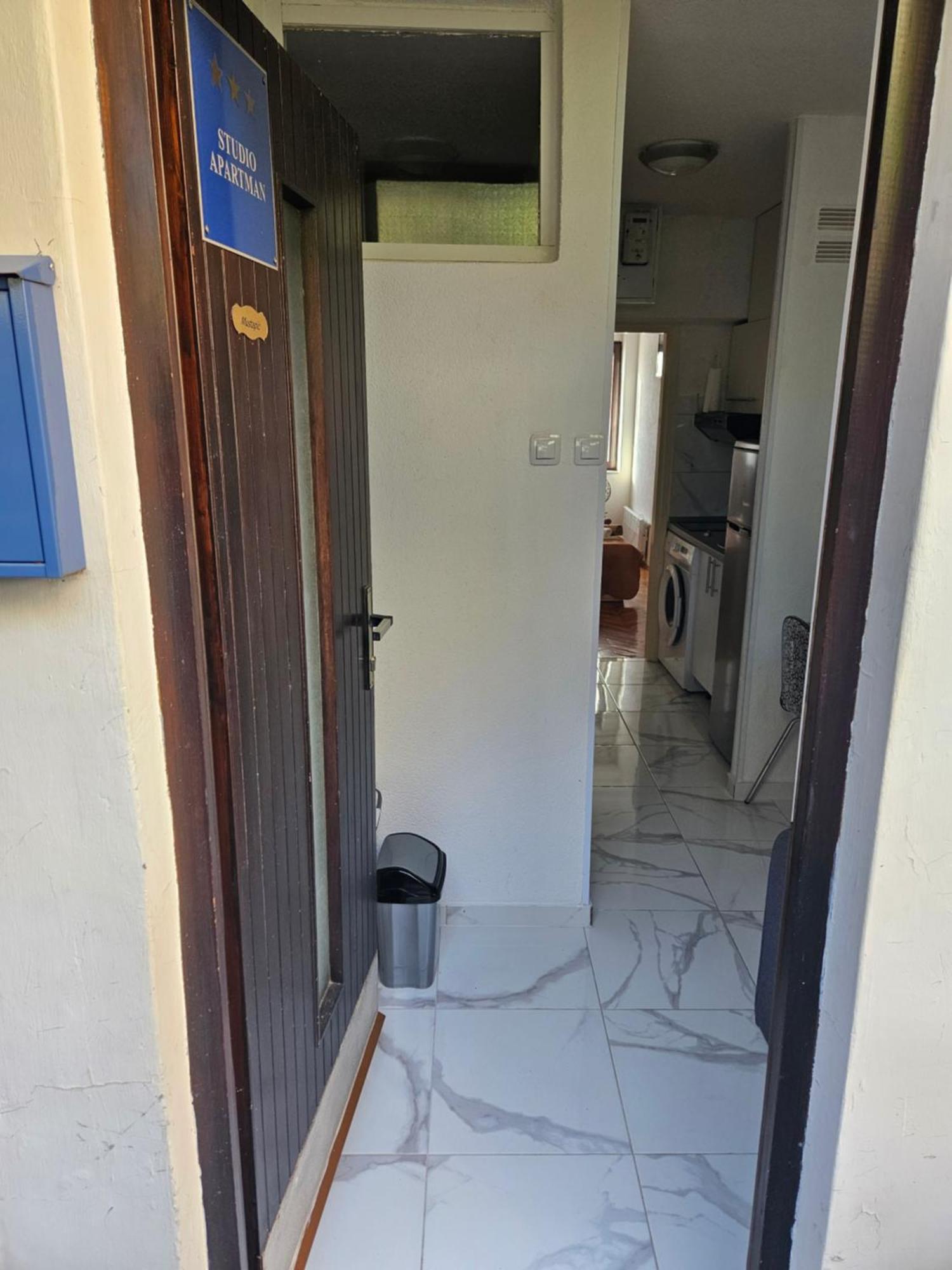Appartement Morska Postelja - Sea Bed à Omiš Extérieur photo