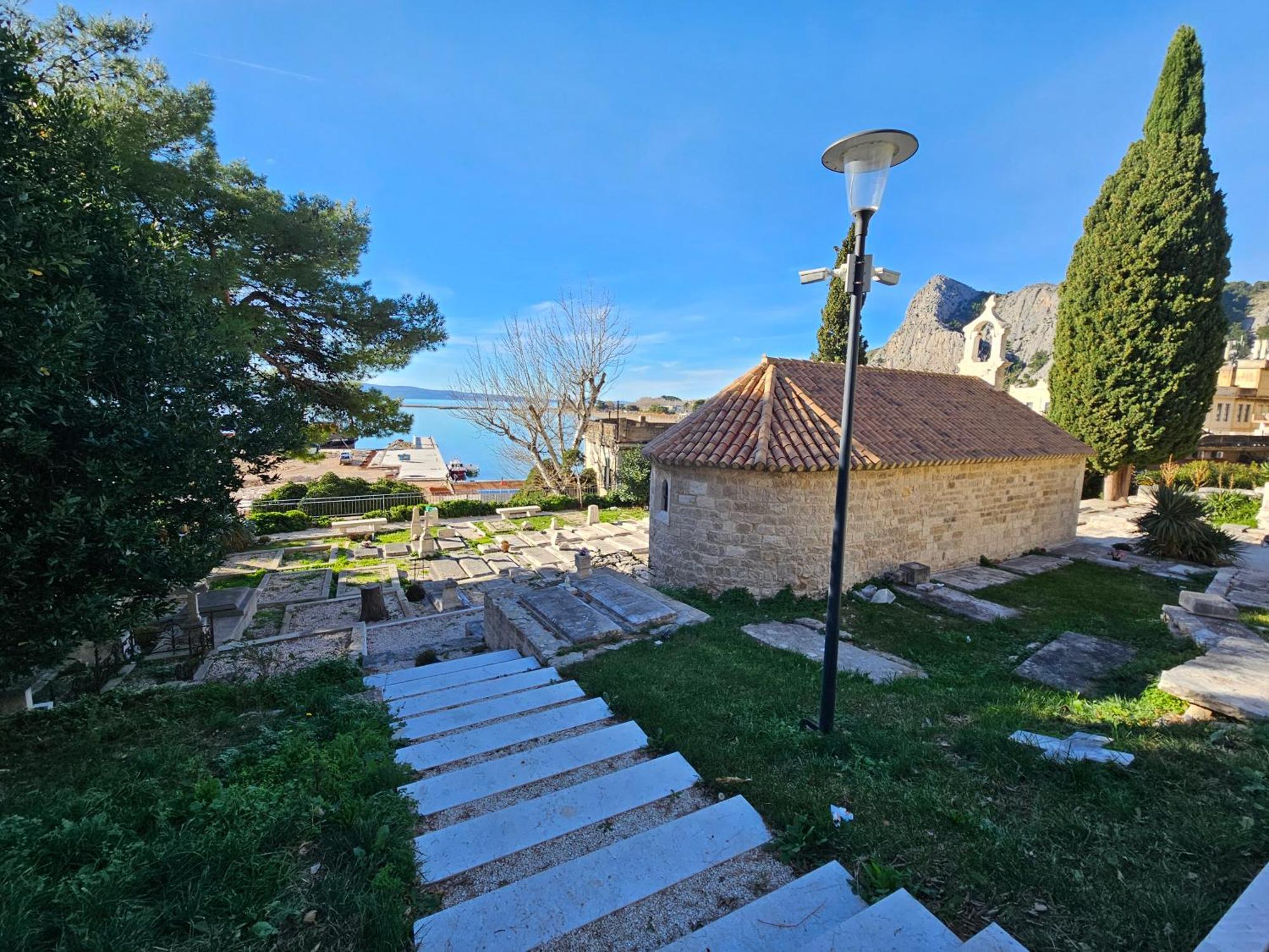 Appartement Morska Postelja - Sea Bed à Omiš Extérieur photo
